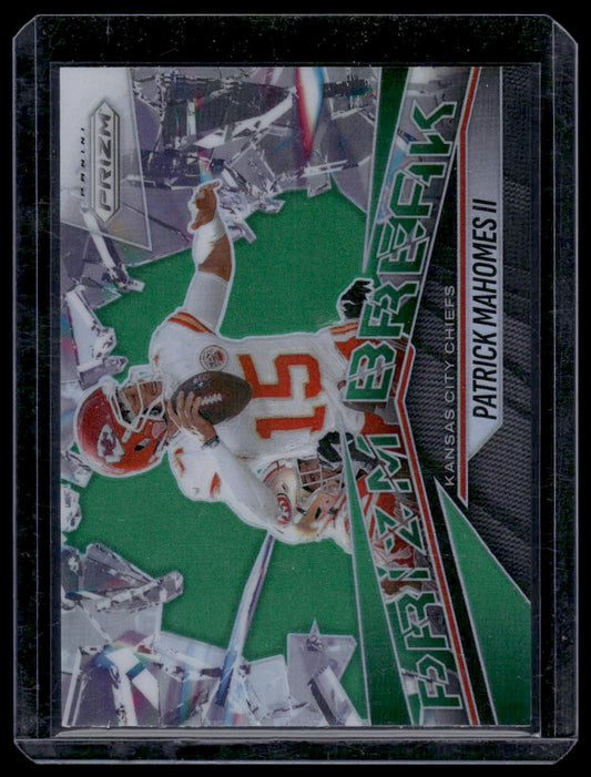 2025 Panini Prizm Football #8 Patrick Mahomes II Prizm Break Green